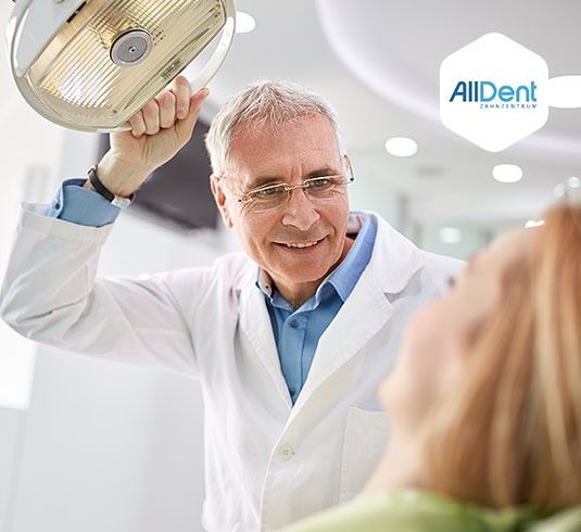 AllDent: Aufbau einer Kette von Zahnarztzentren in Deutschland